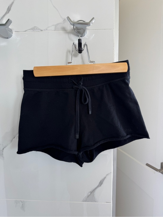 Aritzia Pants - Aritzia Sweatfleece Black “Airy Terry” Shorts 2XS